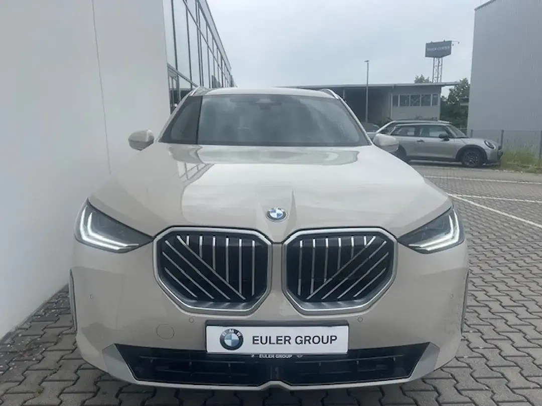 BMW X3 - Thumbnail 2