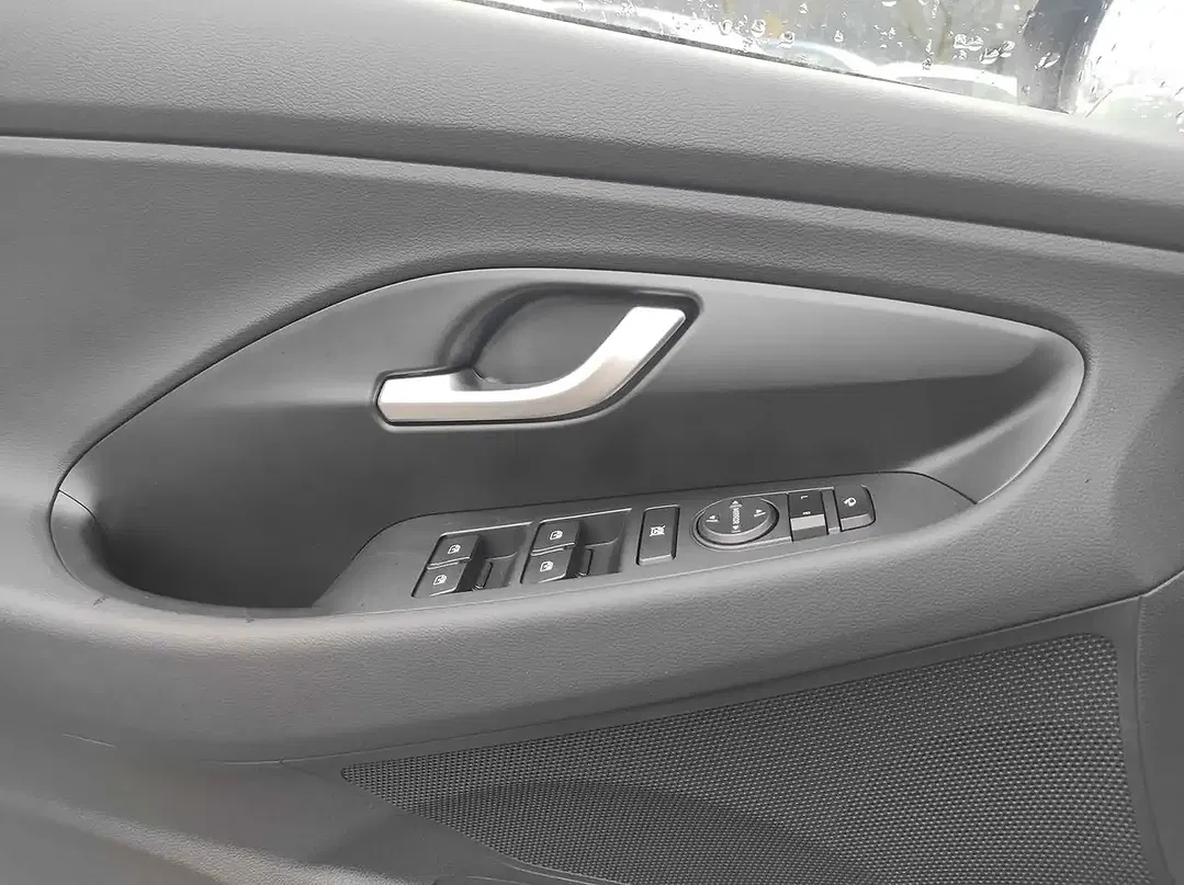 Hyundai i30 - Thumbnail 10