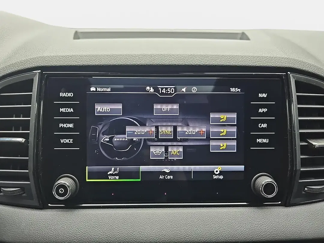 Skoda Karoq - Thumbnail 11