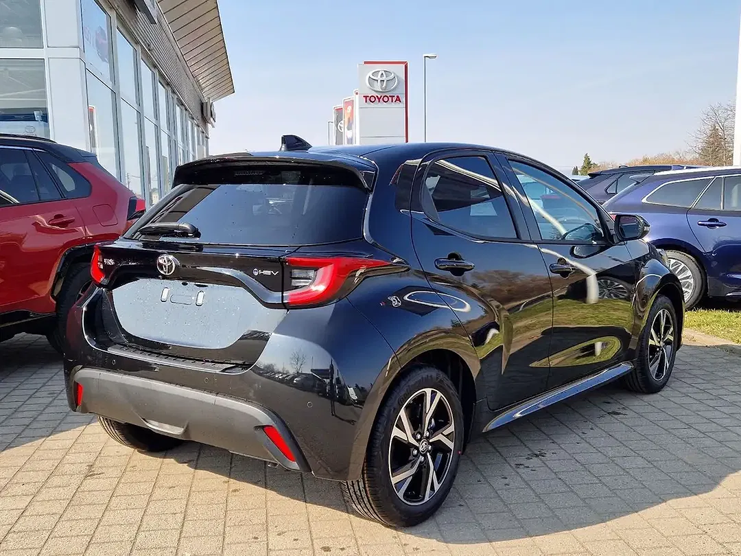 Toyota Yaris - Thumbnail 5