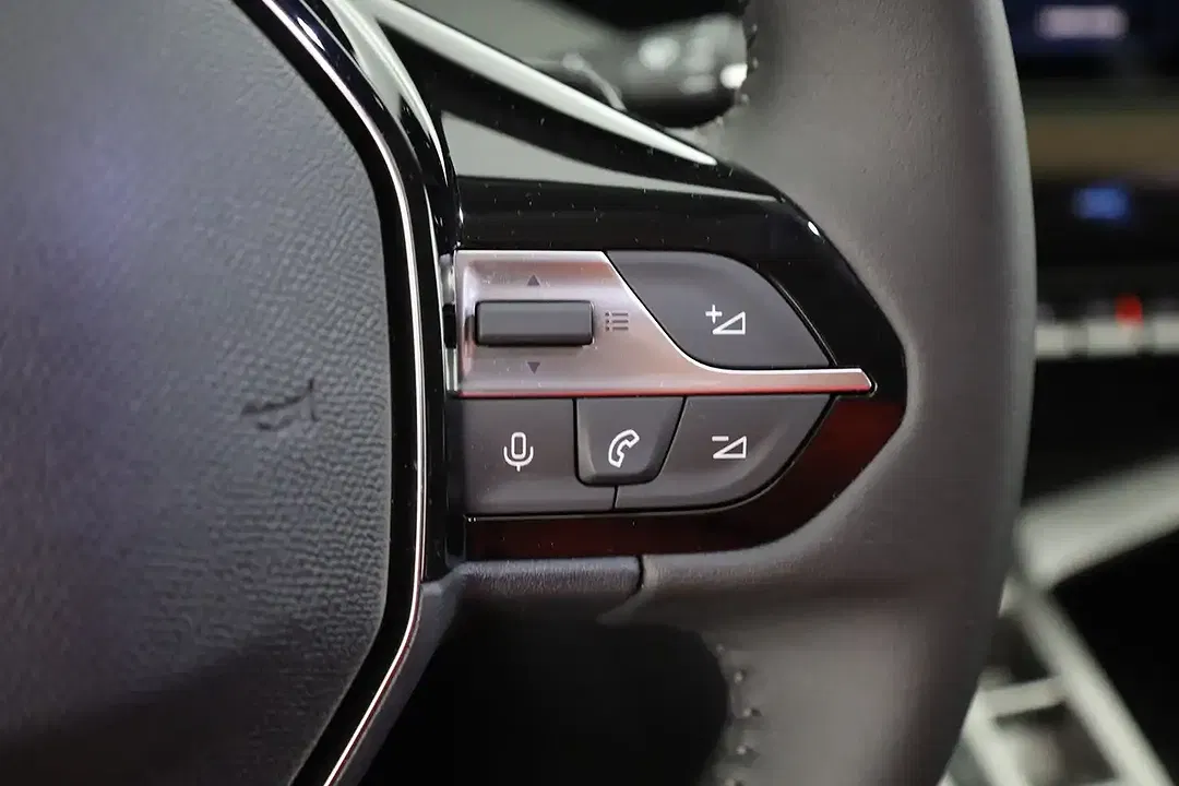 Peugeot 308 - Thumbnail 14