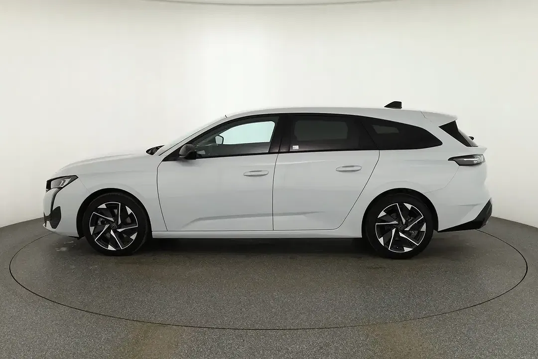 Peugeot 308 - Thumbnail 1