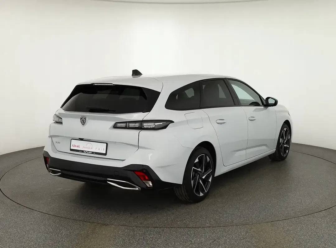 Peugeot 308 - Thumbnail 4