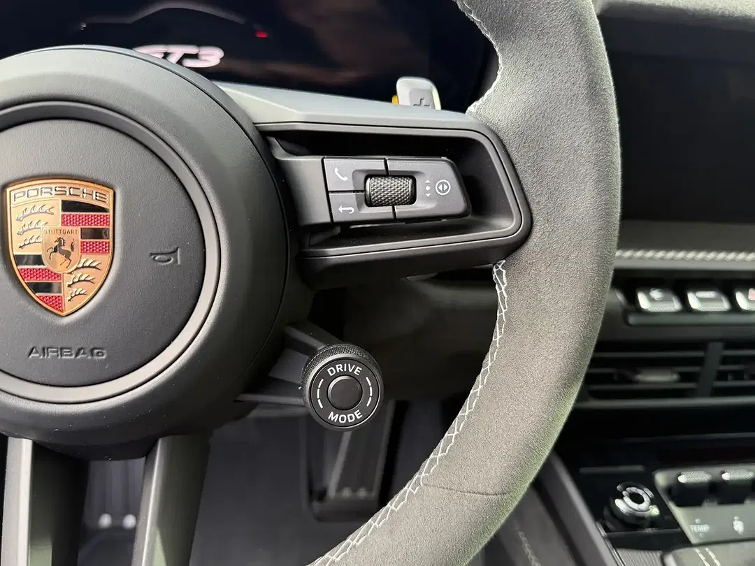 Porsche 992 - Thumbnail 12