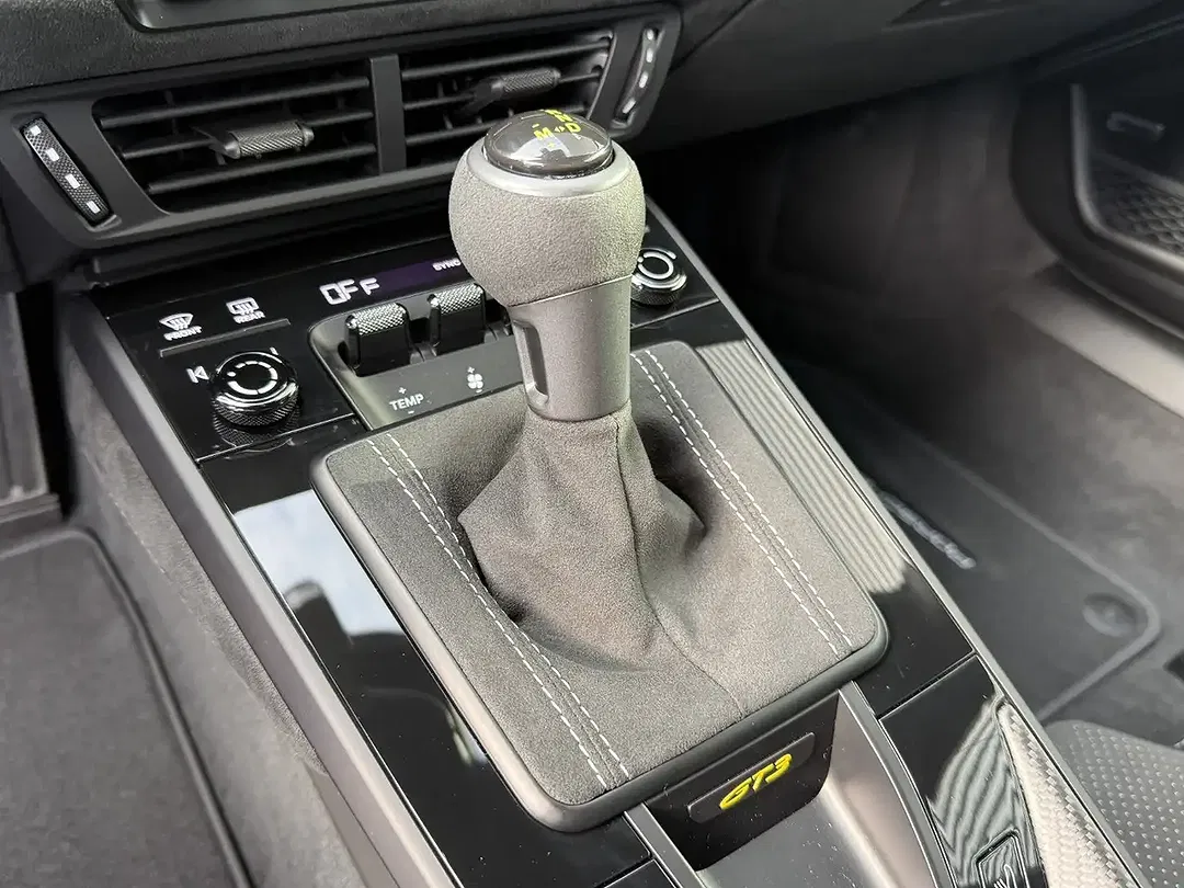 Porsche 992 - Thumbnail 13
