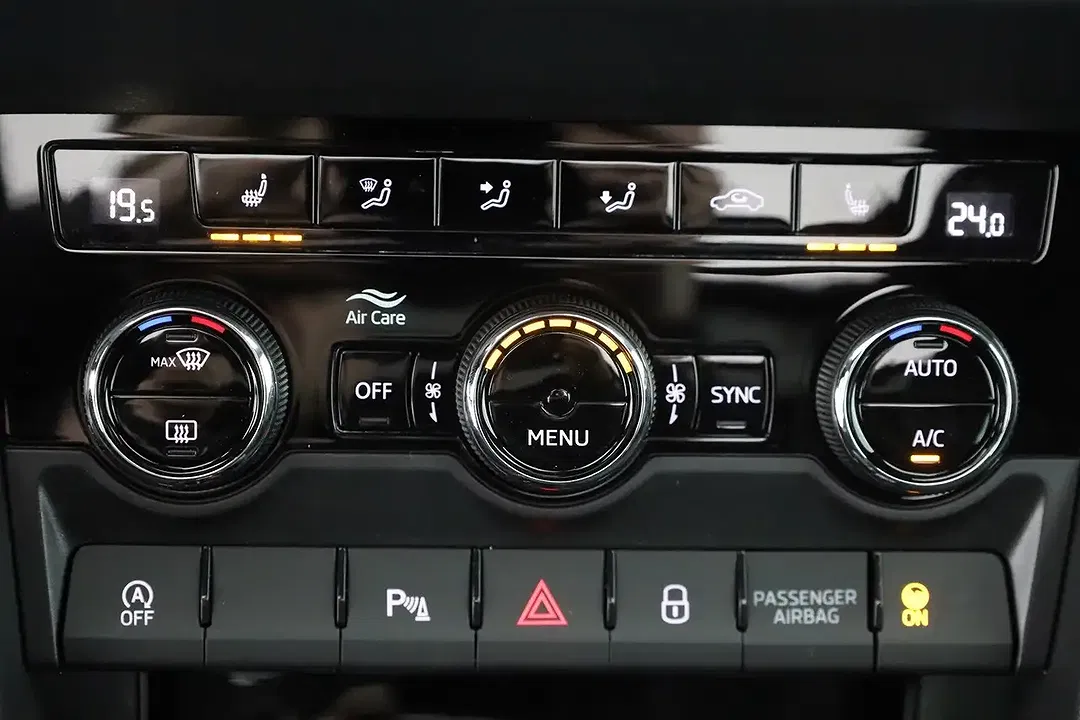 Skoda Karoq - Thumbnail 12