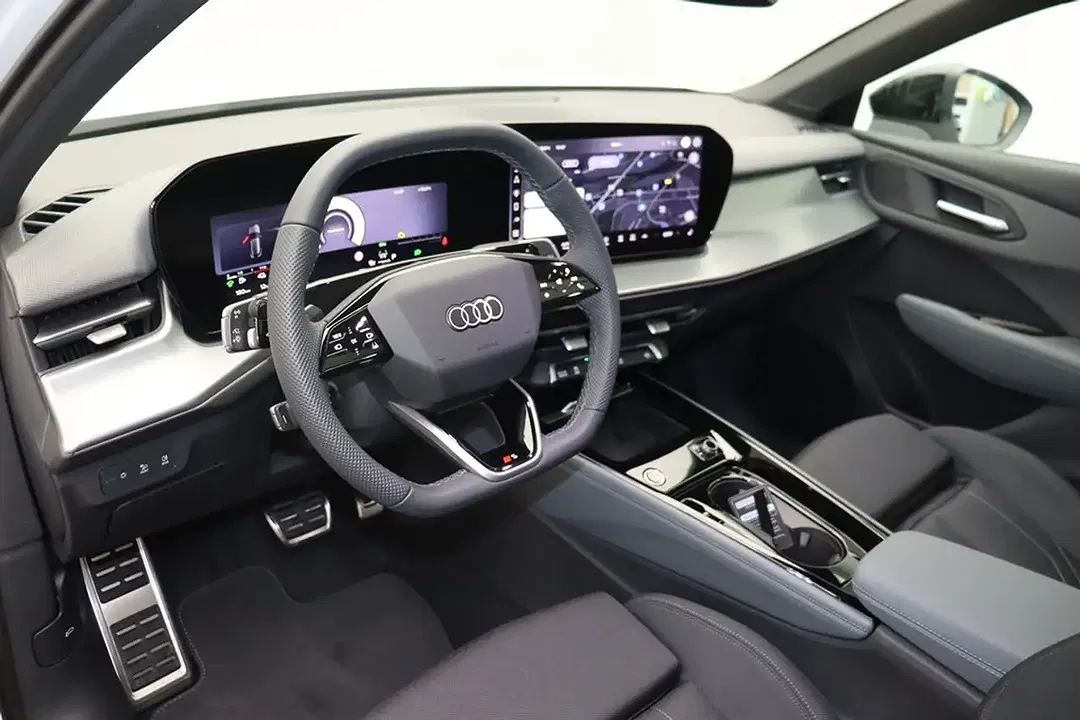 Audi Q3 - Thumbnail 9