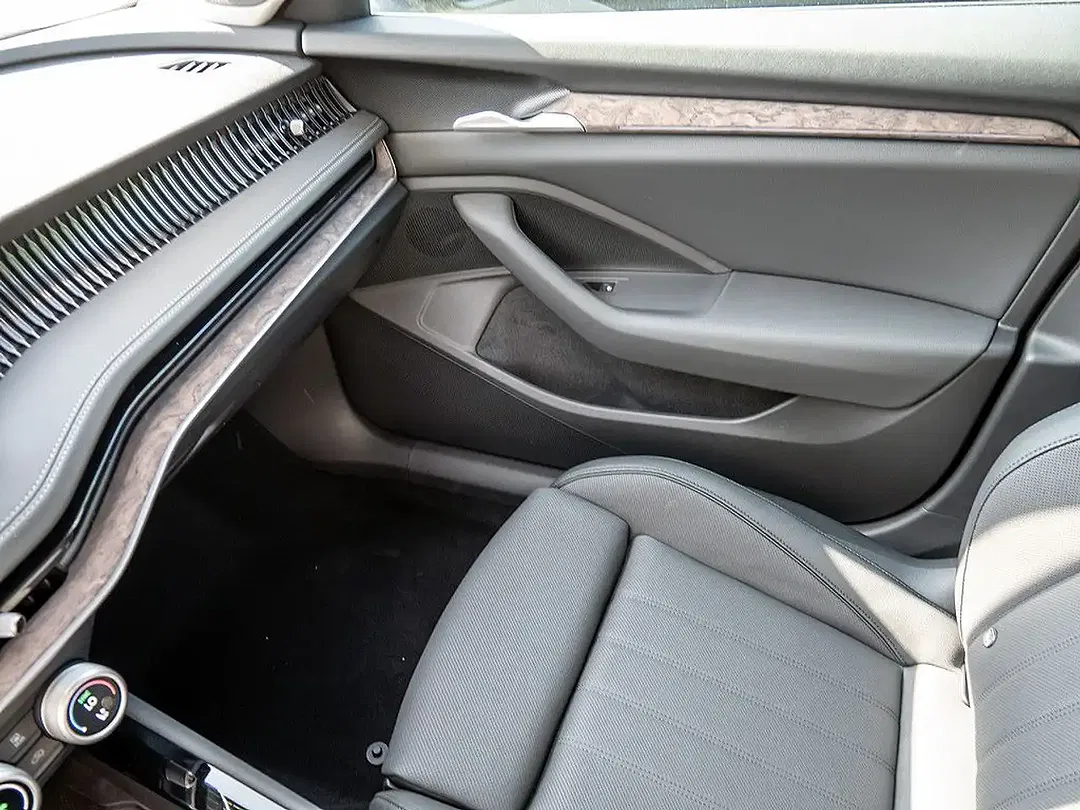 Skoda Superb - Thumbnail 12