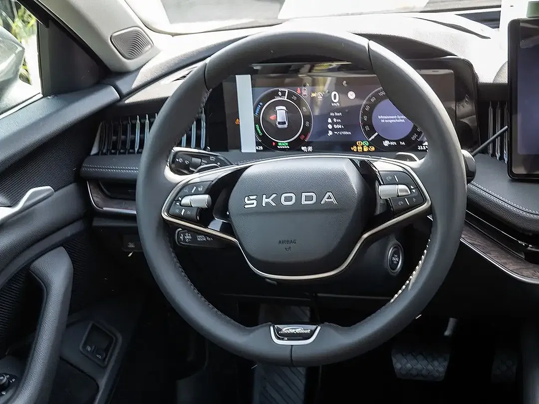 Skoda Superb - Thumbnail 7