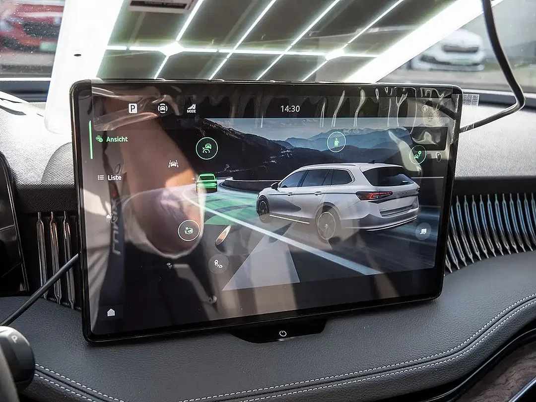 Skoda Superb - Thumbnail 8