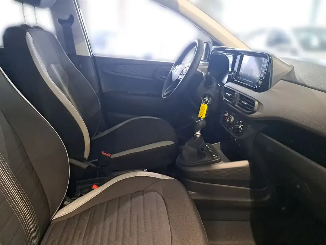 Hyundai i10 - Thumbnail 14
