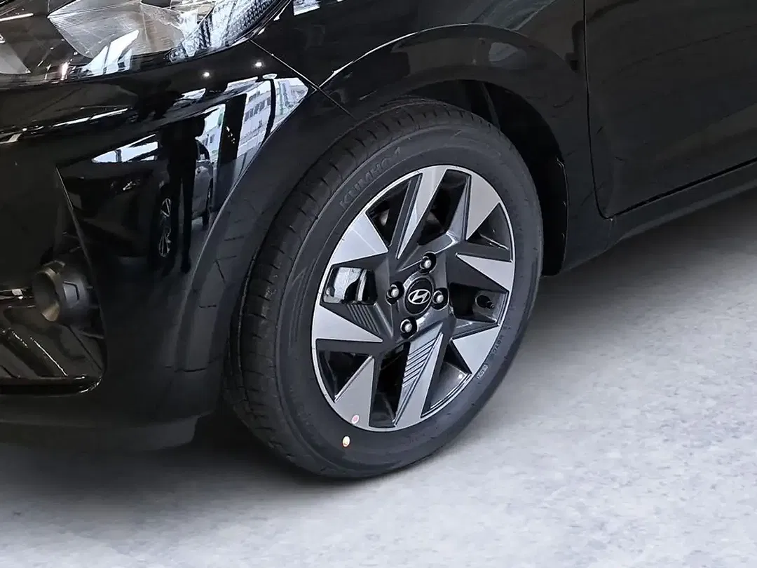 Hyundai i10 - Thumbnail 6