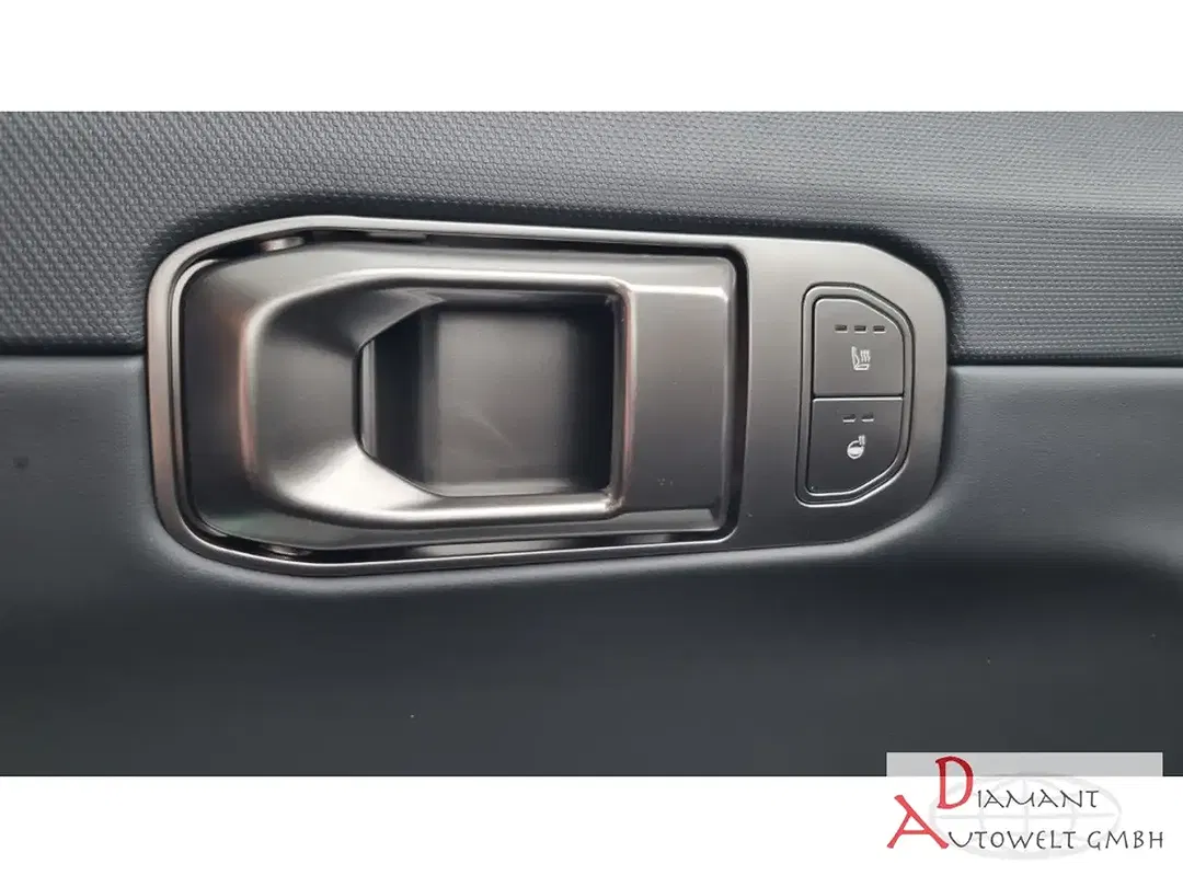 Kia EV4 - Thumbnail 10