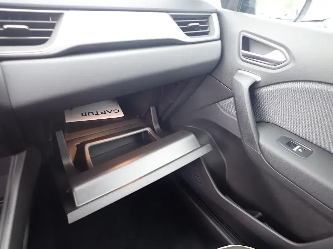 Renault Captur - Thumbnail 14