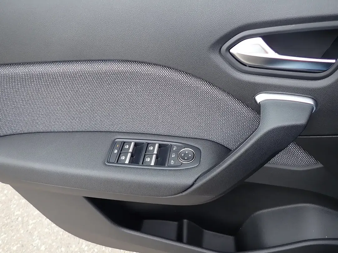 Renault Captur - Thumbnail 15