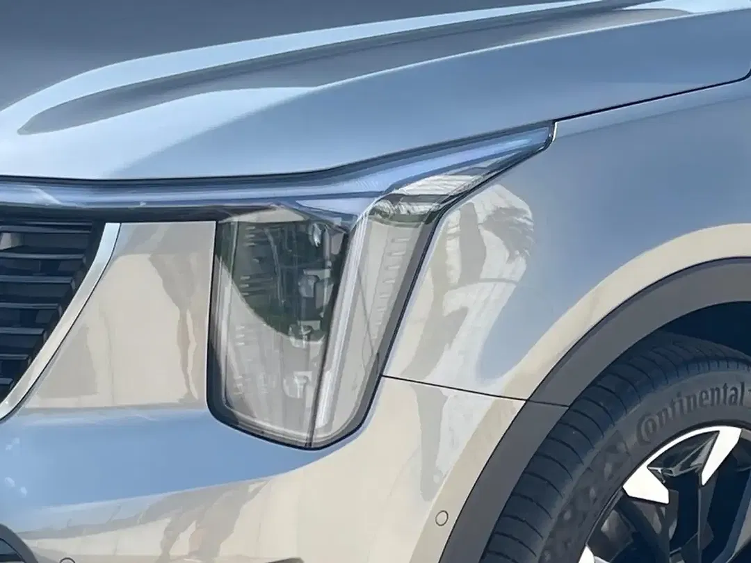 Kia Sorento - Thumbnail 5