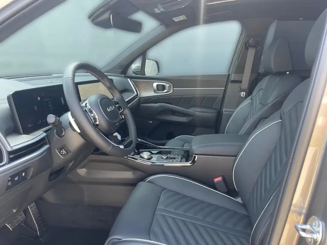 Kia Sorento - Thumbnail 7