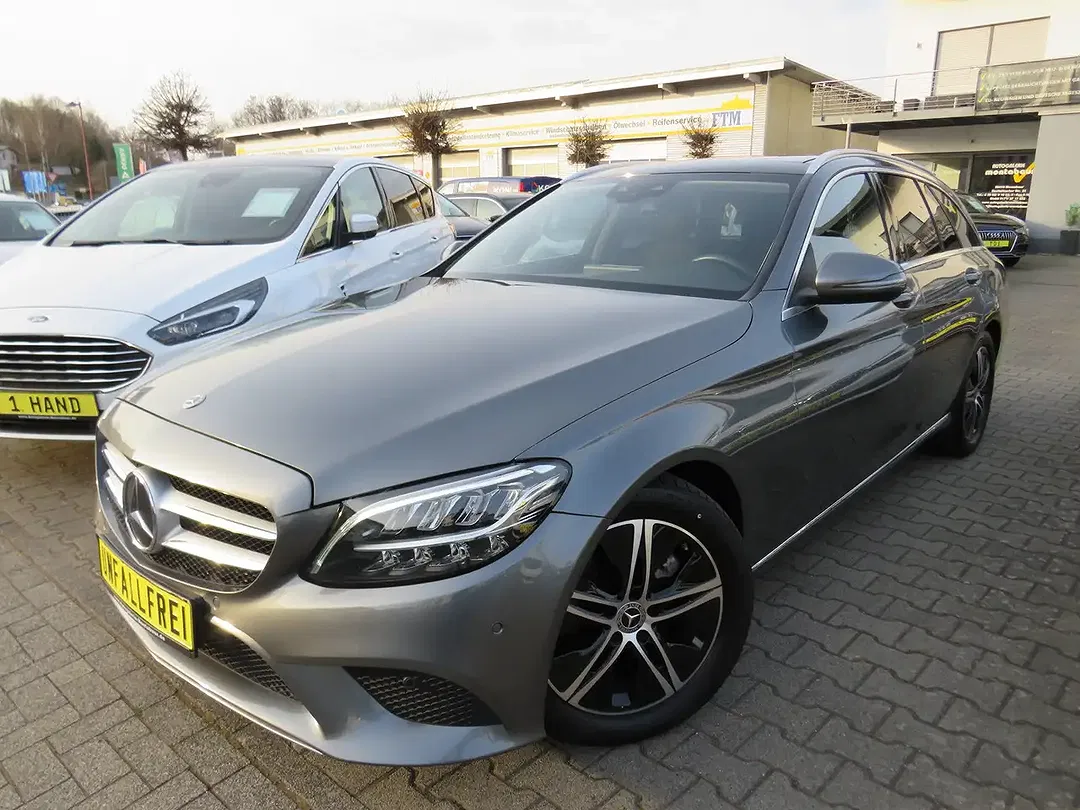Mercedes-Benz C 220 - Thumbnail 1