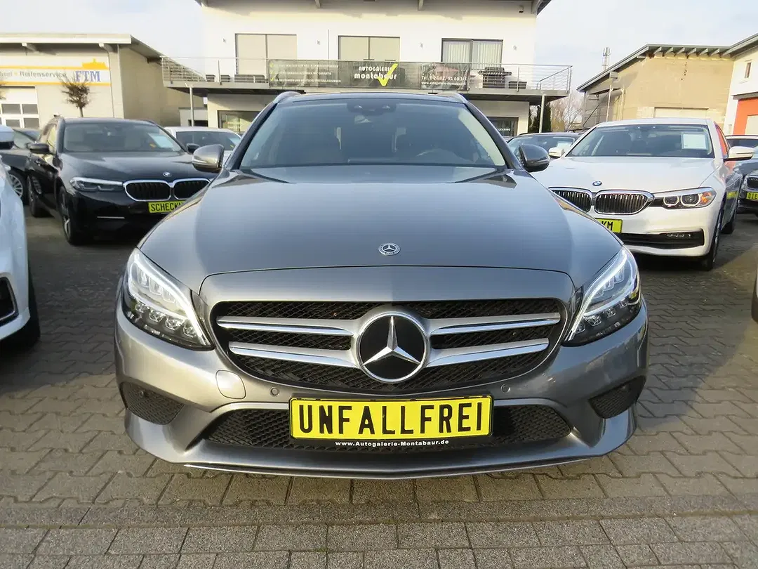 Mercedes-Benz C 220 - Thumbnail 2