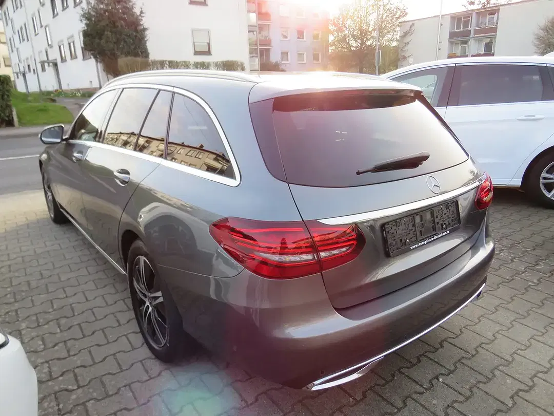 Mercedes-Benz C 220 - Thumbnail 4