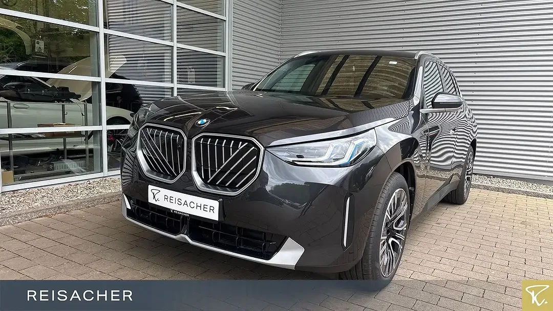 BMW X3 - Thumbnail 1