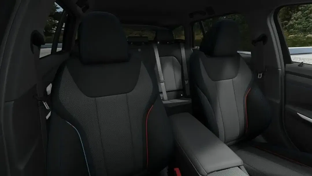 BMW 330 - Thumbnail 11