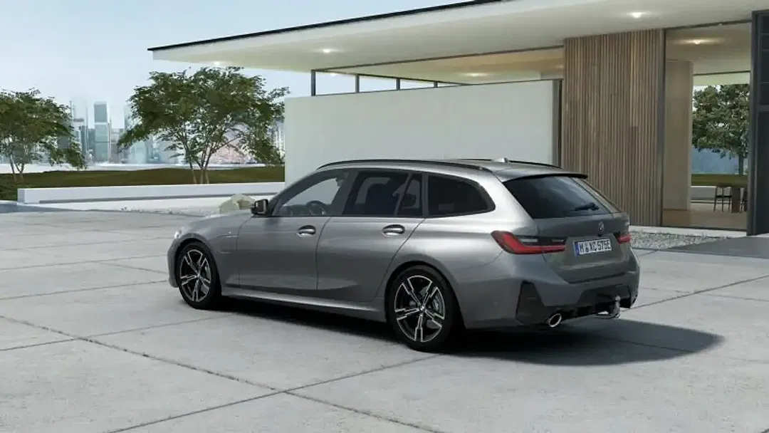 BMW 330 - Thumbnail 3