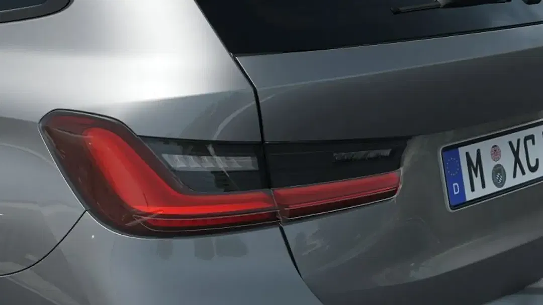 BMW 330 - Thumbnail 9