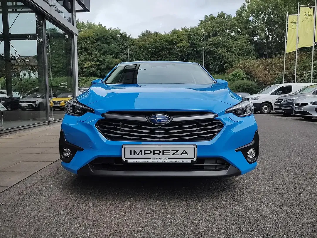 Subaru Impreza - Thumbnail 2