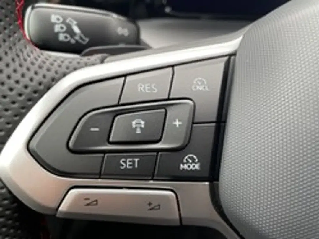 Volkswagen Golf GTI - Thumbnail 14