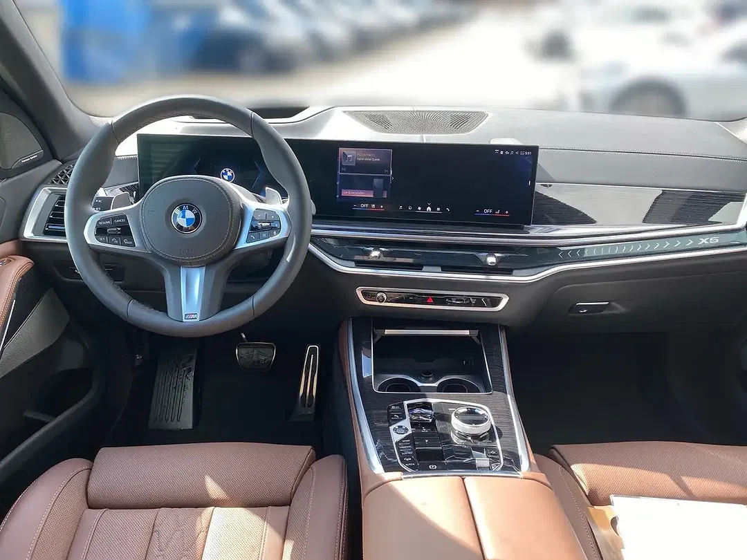 BMW X5 - Thumbnail 10