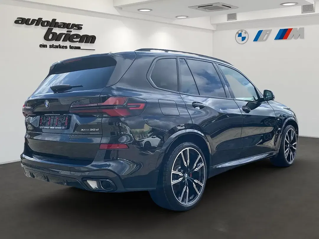 BMW X5 - Thumbnail 3