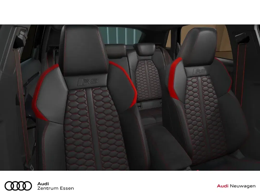 Audi RS3 - Thumbnail 3