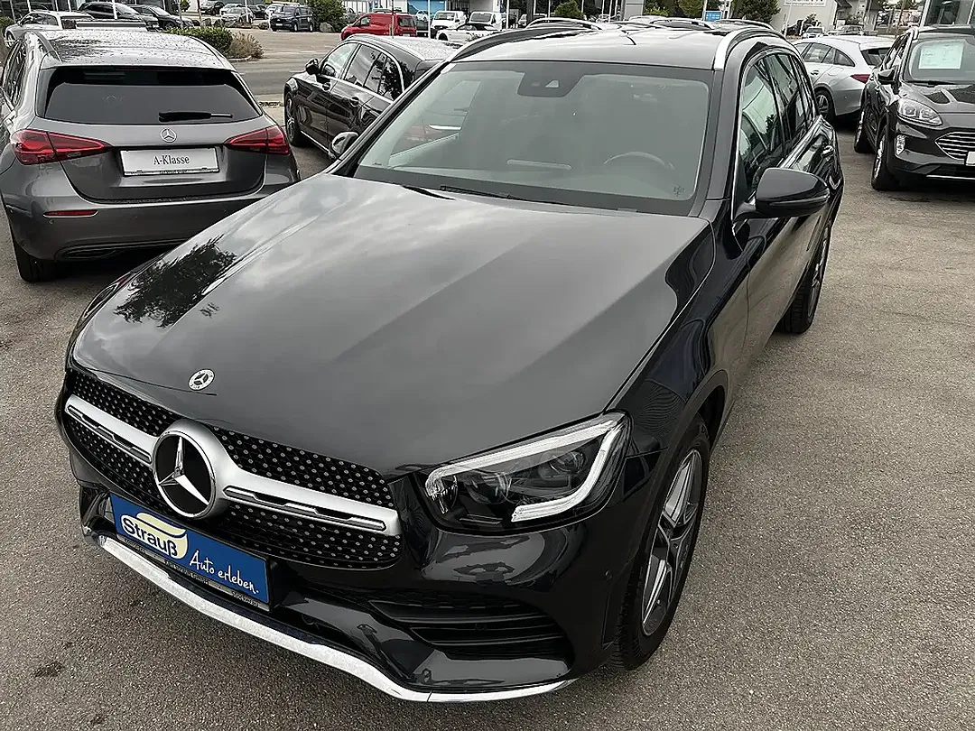 Mercedes-Benz GLC 220 - Thumbnail 2