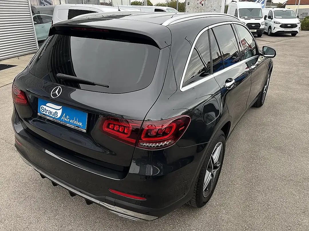Mercedes-Benz GLC 220 - Thumbnail 4