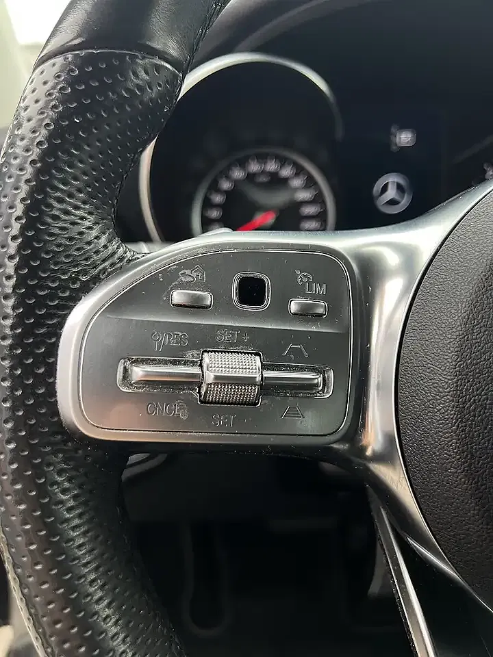 Mercedes-Benz GLC 220 - Thumbnail 7