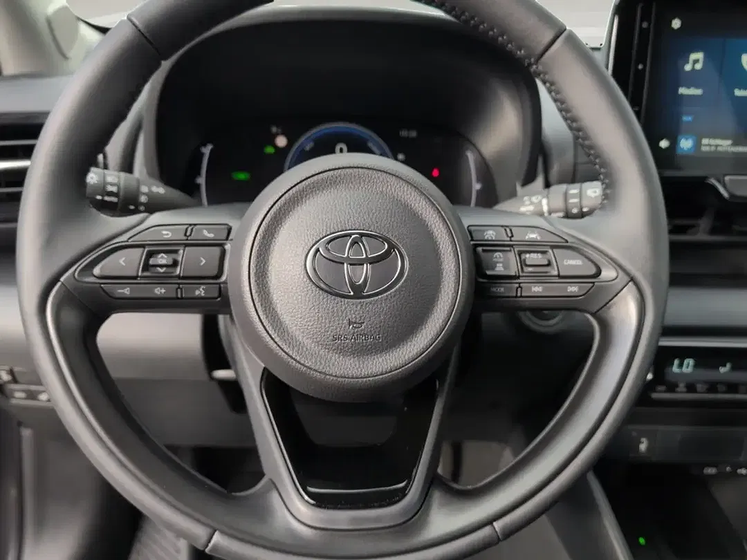 Toyota Yaris - Thumbnail 12