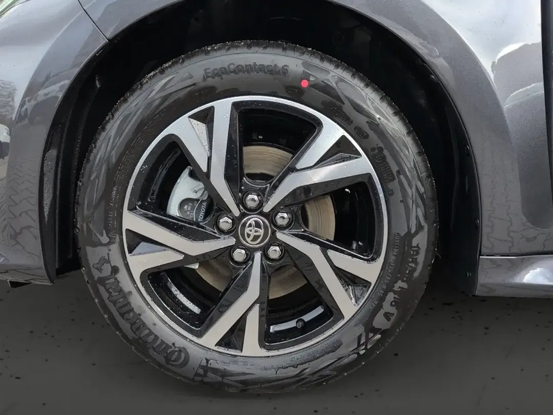 Toyota Yaris - Thumbnail 14