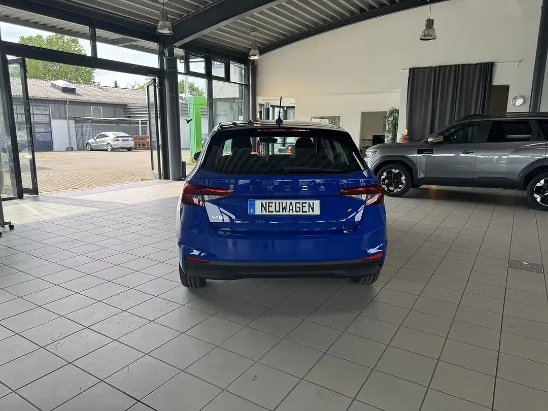 Skoda Fabia - Thumbnail 5