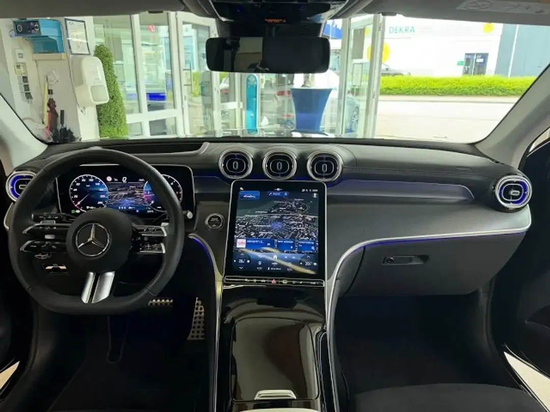 Mercedes-Benz GLC 220 - Thumbnail 9