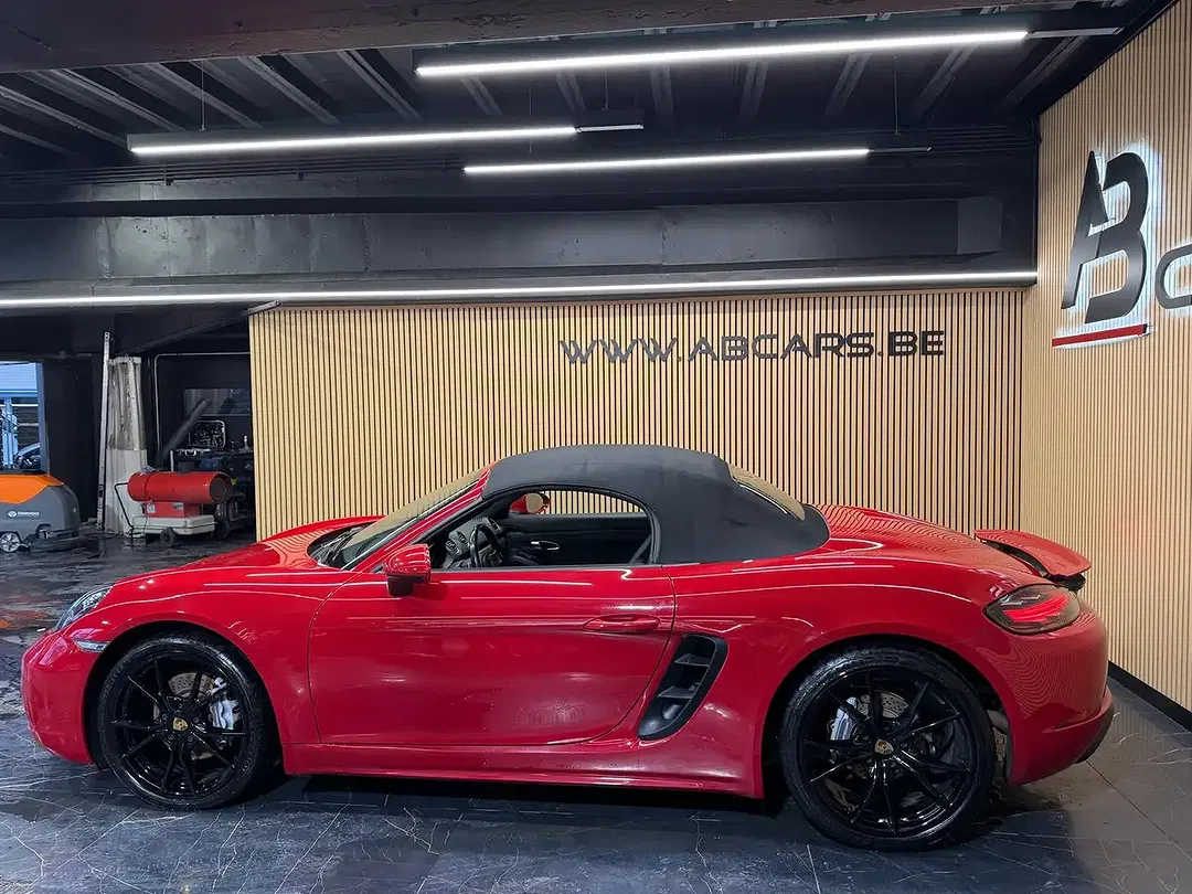 Porsche Boxster - Thumbnail 6