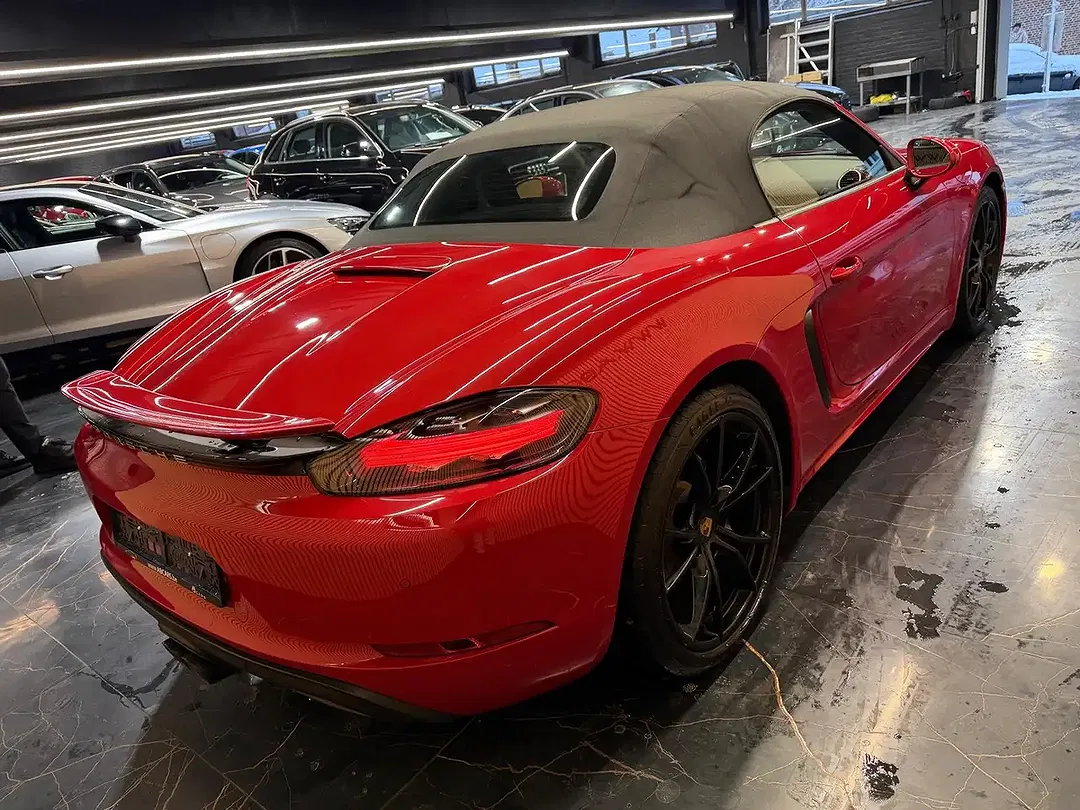 Porsche Boxster - Thumbnail 2