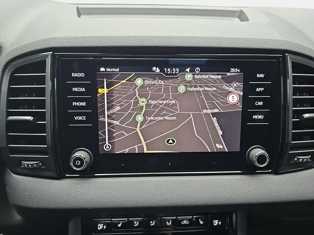 Skoda Karoq - Thumbnail 9