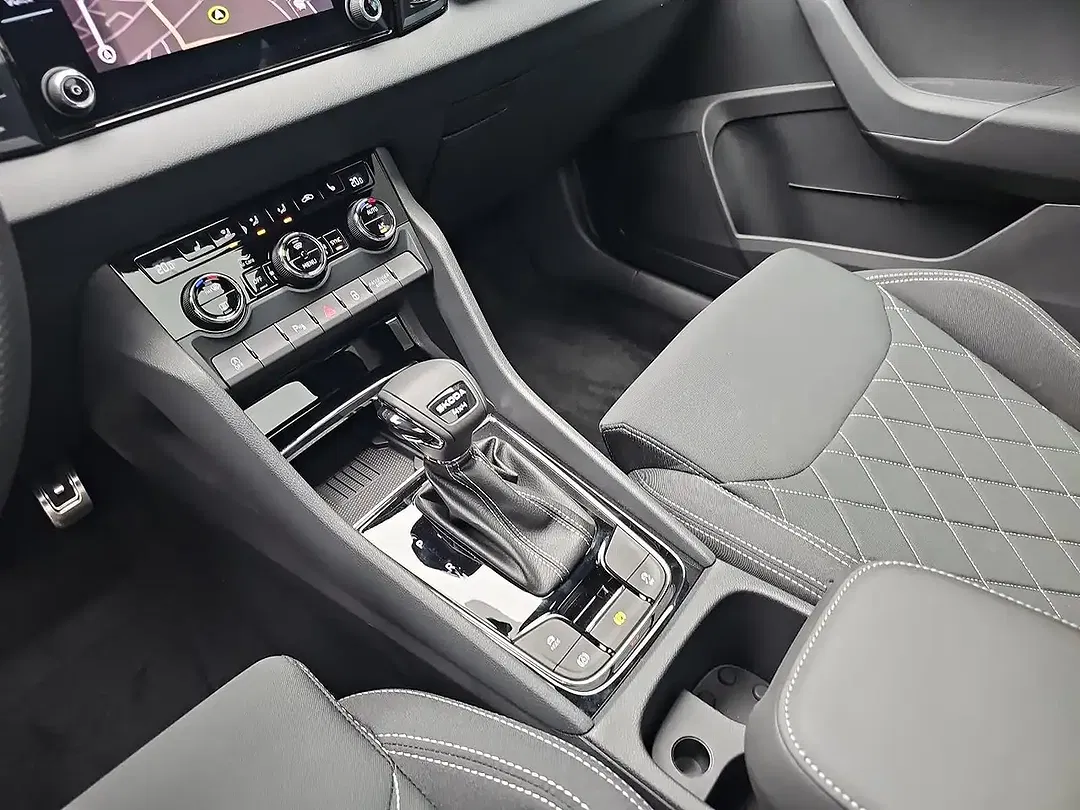 Skoda Karoq - Thumbnail 12