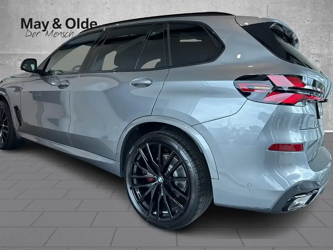 BMW X5 - Thumbnail 2