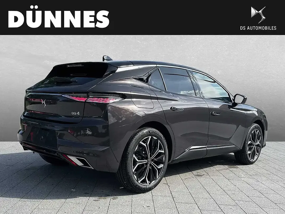 DS Automobiles DS 4 - Thumbnail 2