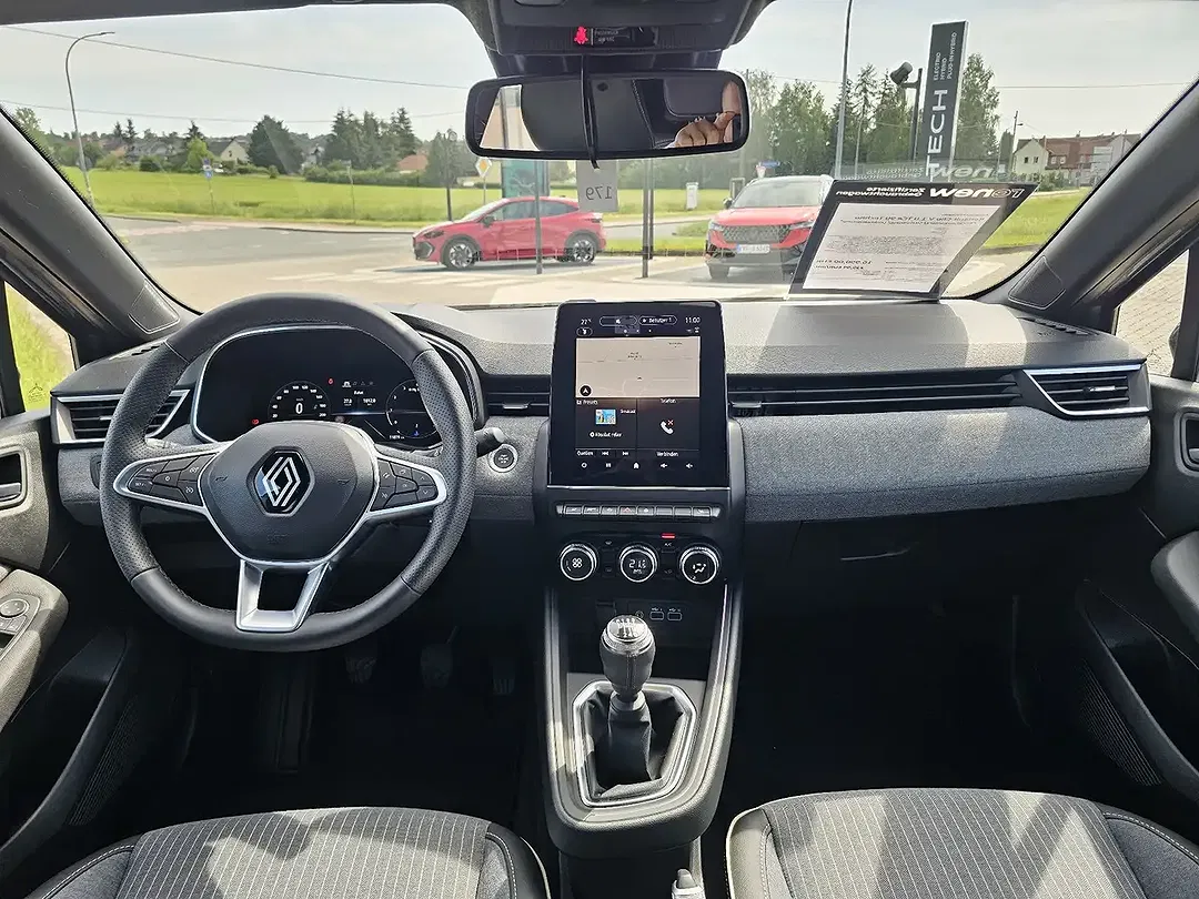 Renault Clio - Thumbnail 10
