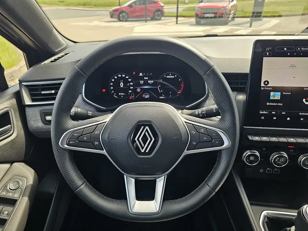 Renault Clio - Thumbnail 11