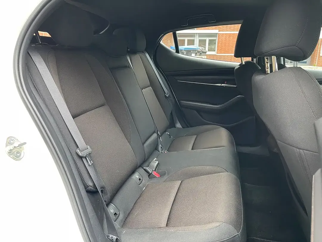 Mazda 3 - Thumbnail 15