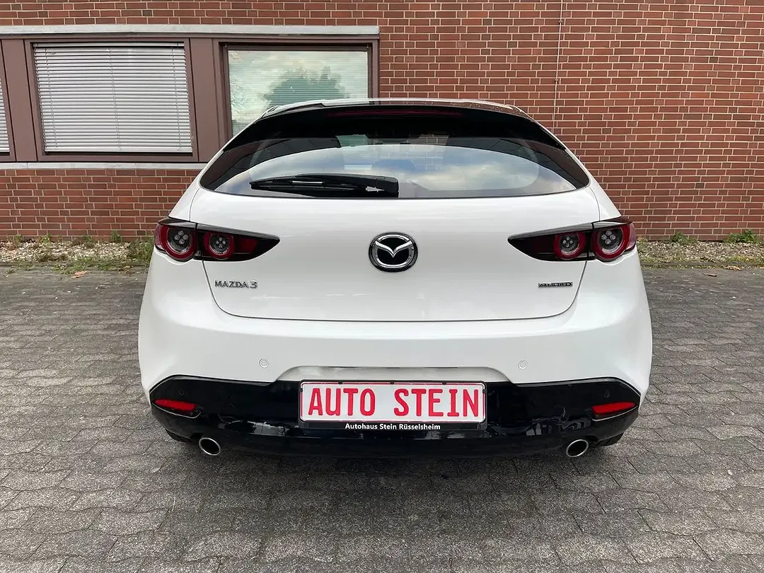 Mazda 3 - Thumbnail 6